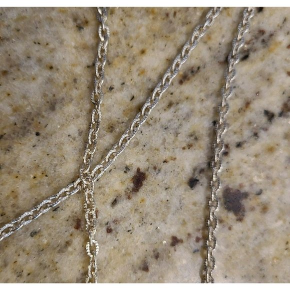 Shell Jewelry. Two Shells on Long Silver Tone Chain Vintage - Picture 8 of 12